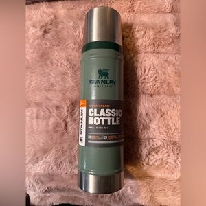 Stanley Classic Bottle Sage Forest Green